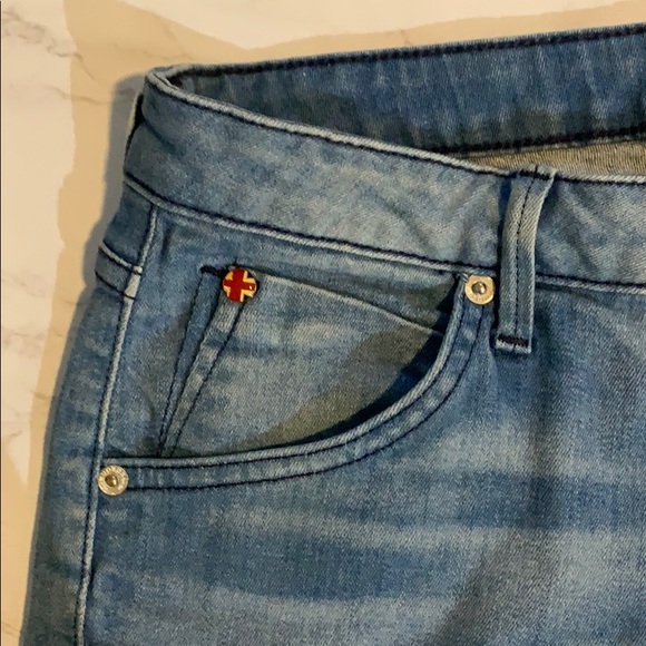 Hudson Croxley Mid-Rise Short - Picture 6 of 12